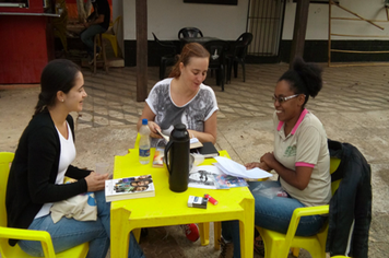 Clube de leitura “Leia Mulheres Sarapuí” divulga programação para maio e junho